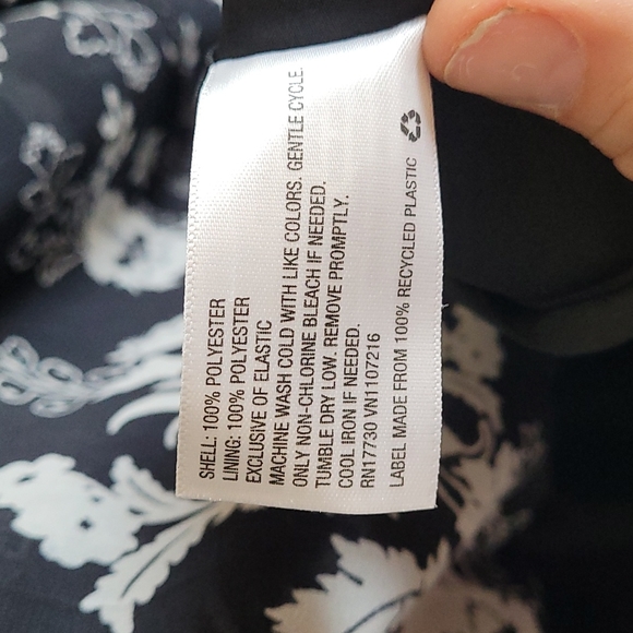 Isabel Maternity by Ingrid & Isabel for Target Black Cream Floral Sheer Dress S - Picture 7 of 7